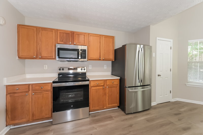 2,175/Mo, 2167 Mulberry Ln Lithonia, GA 30058 Kitchen View