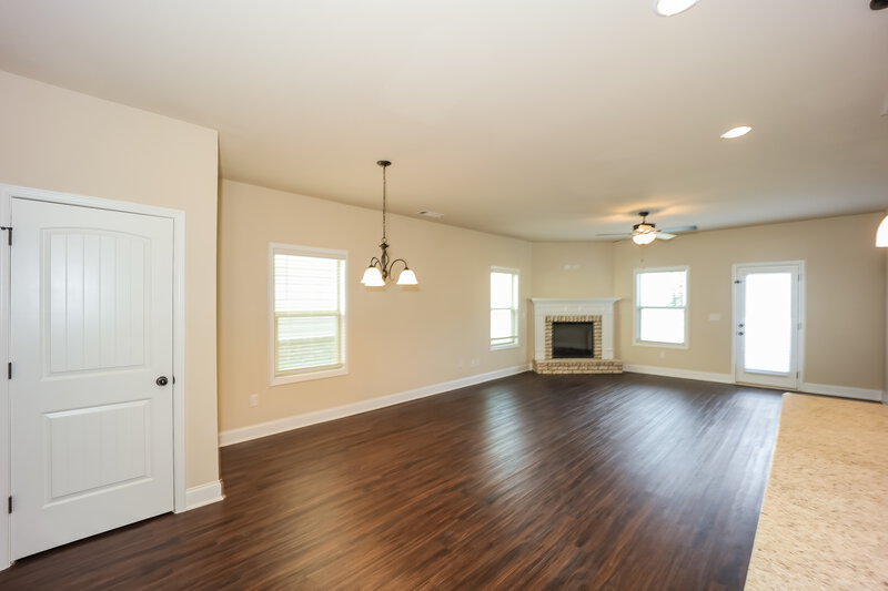 2,485/Mo, 2350 Walker Dr Hampton, GA 30228 Living Room View