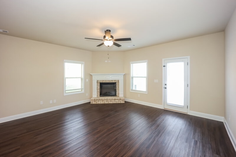 2,485/Mo, 2350 Walker Dr Hampton, GA 30228 Living Room View 2