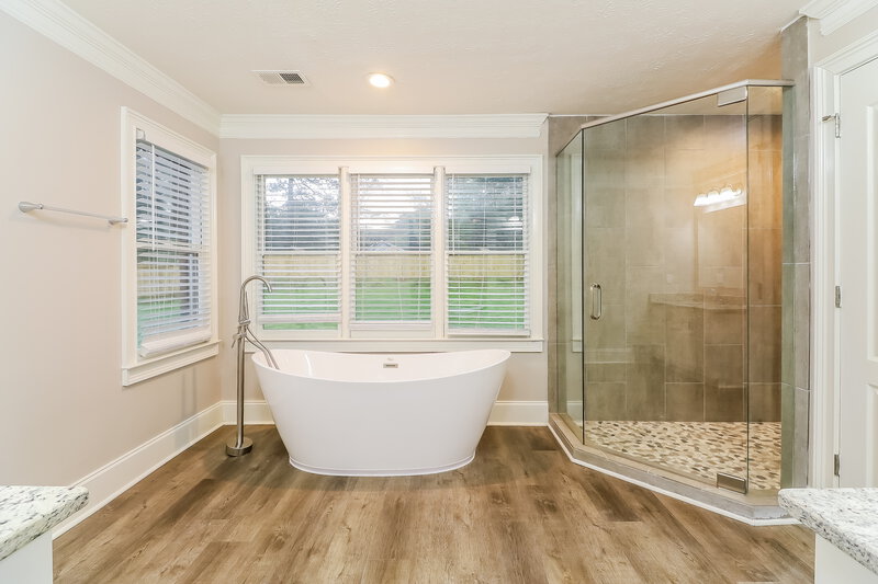 2,115/Mo, 50 Doubles Drive Covington, GA 30016 Main Bathroom View