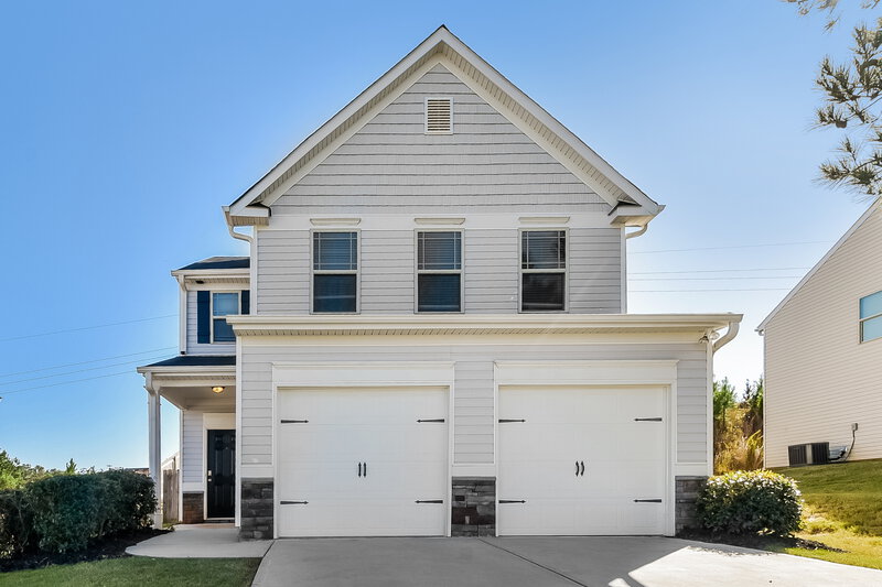 0/Mo, 7083 Creeksong Dr Douglasville, GA 30134 External View