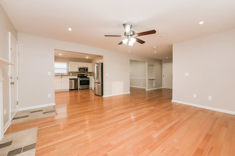 2,155/Mo, 1972 Bernie Way Hampton, GA 30228 Living Room View 3