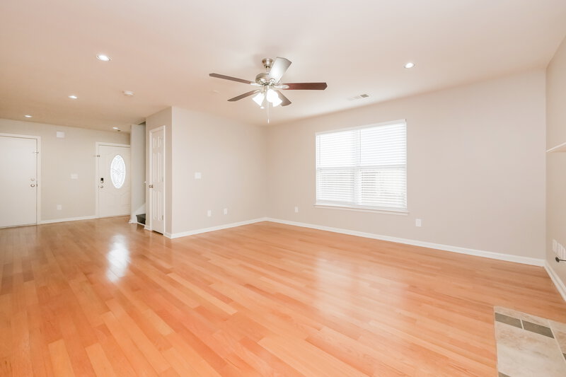 2,155/Mo, 1972 Bernie Way Hampton, GA 30228 Living Room View 4