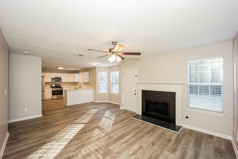 0/Mo, 4313 Ward Bluff Ct Ellenwood, GA 30294 Family Room View