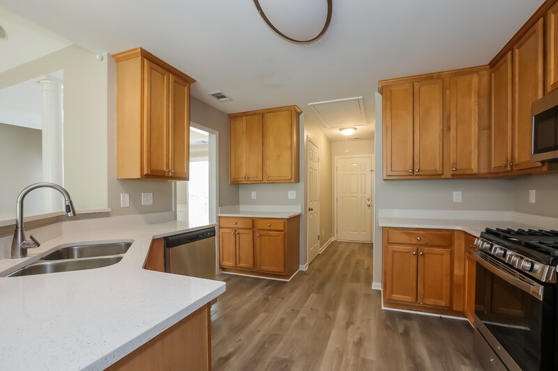 2,470/Mo, 480 Haven Ridge Dr Stockbridge, GA 30281 Kitchen View 3