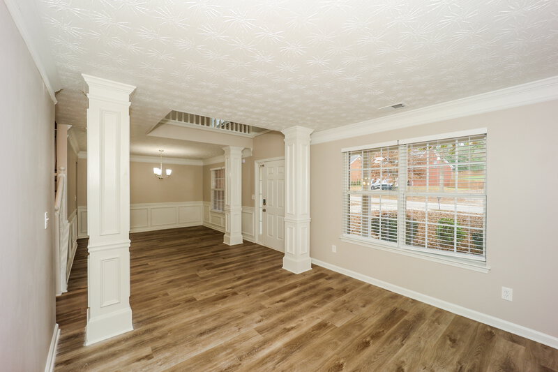 3,280/Mo, 193 Fashion Xing McDonough, GA 30252 Living Room View