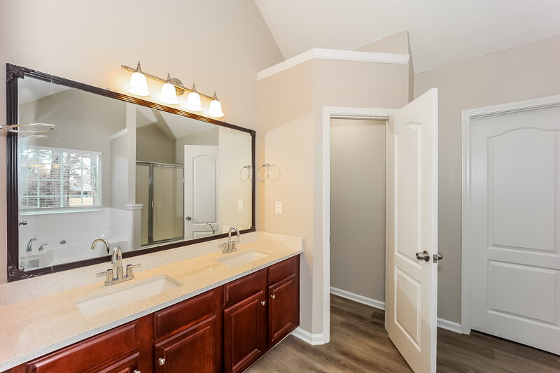 3,280/Mo, 193 Fashion Xing McDonough, GA 30252 Main Bathroom View