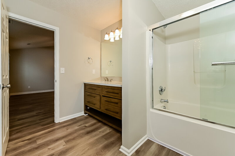 2,090/Mo, 3360 Waggoner Ln Rex, GA 30273 Bathroom View