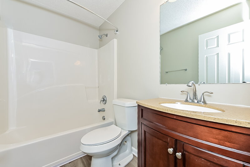 2,090/Mo, 3360 Waggoner Ln Rex, GA 30273 Bathroom View 2