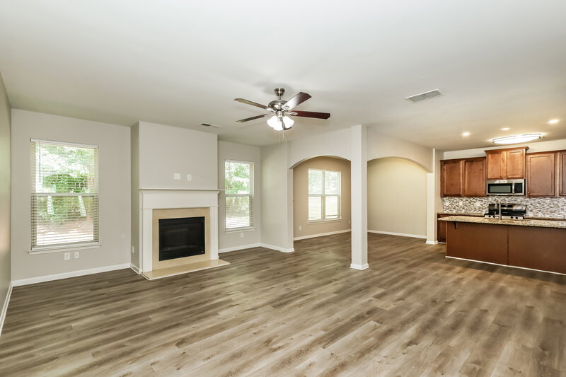 2,650/Mo, 117 Worthing Ln Fairburn, GA 30213 Living Room View 3