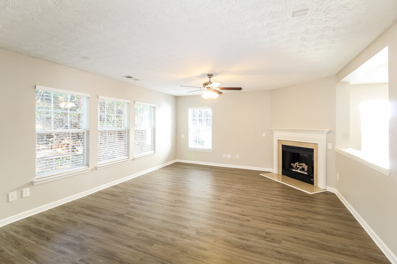 3,940/Mo, 607 Leaflet Ives Trl Lawrenceville, GA 30045 Living Room View 2