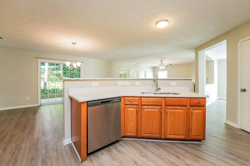 2,425/Mo, 607 Leaflet Ives Trl Lawrenceville, GA 30045 Kitchen View 2