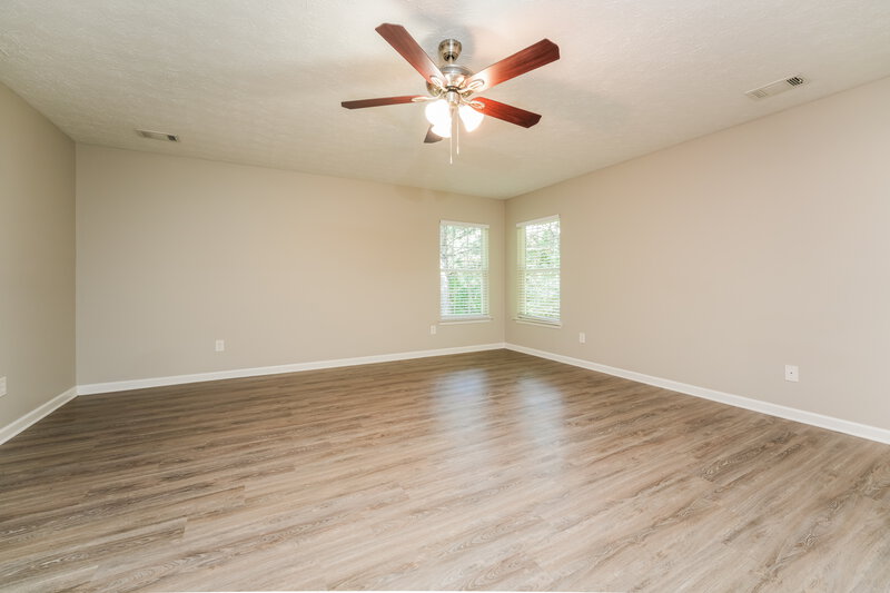 2,425/Mo, 607 Leaflet Ives Trl Lawrenceville, GA 30045 Main Bedroom View