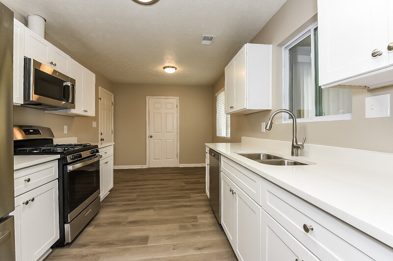 2,020/Mo, 10255 Piney Ridge Walk Alpharetta, GA 30022 Kitchen View