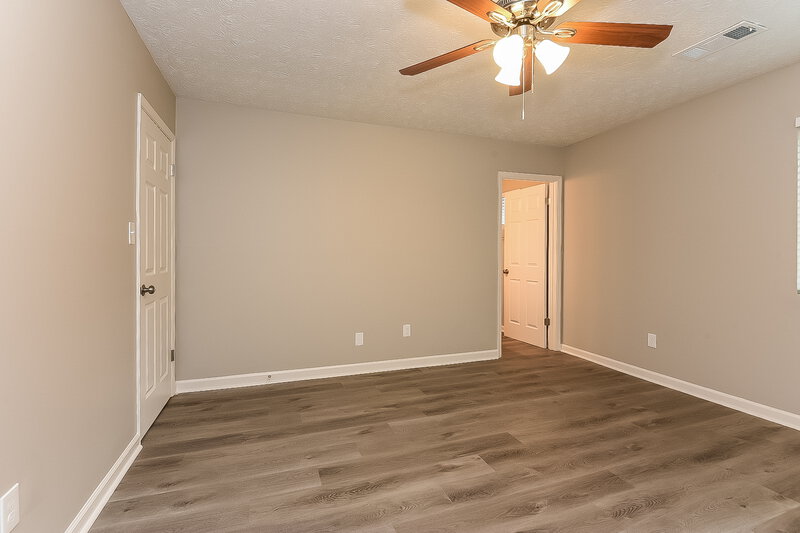 2,020/Mo, 10255 Piney Ridge Walk Alpharetta, GA 30022 Main Bedroom View 2