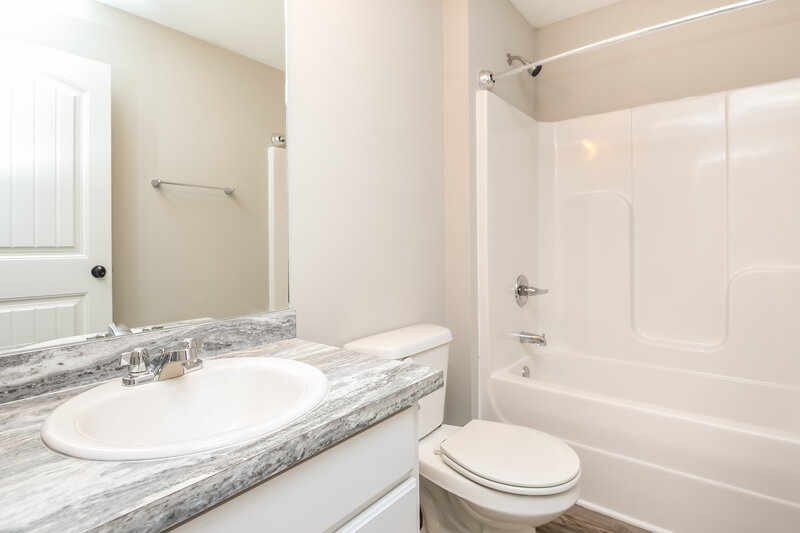 2,180/Mo, 164 Heartland Cir Unit 77 Winder, GA 30680 Bathroom View