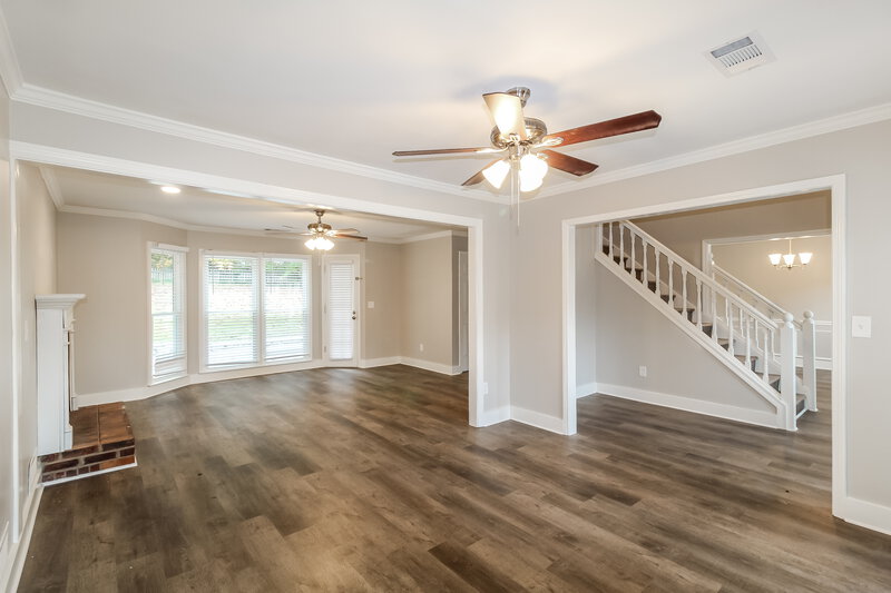 2,705/Mo, 2570 Broadmoor Ct Snellville, GA 30039 Sitting Room View