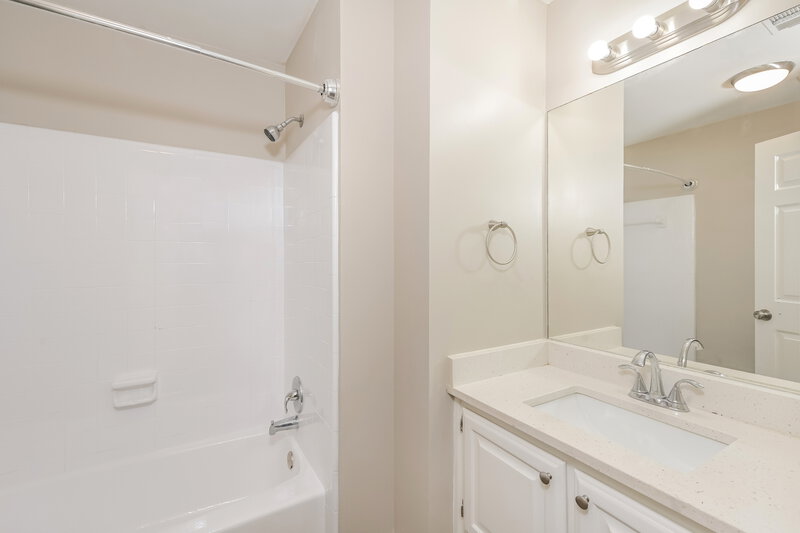 2,360/Mo, 2570 Broadmoor Ct Snellville, GA 30039 Bathroom View
