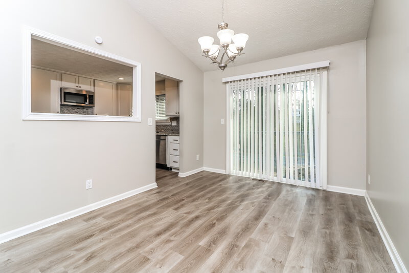 2,210/Mo, 5375 Olde Mill Dr NE Woodstock, GA 30188 Dining Room View