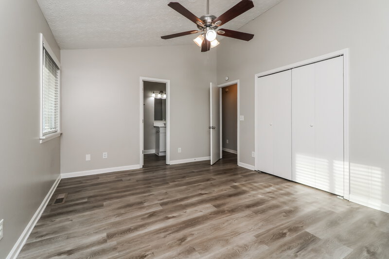 2,210/Mo, 5375 Olde Mill Dr NE Woodstock, GA 30188 Main Bedroom View