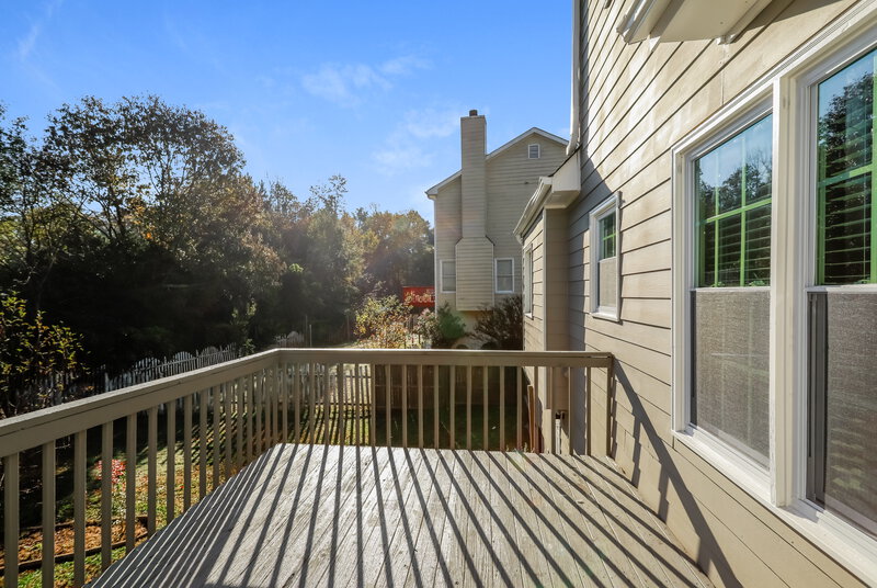 2,255/Mo, 700 Allens Landing Dr Lawrenceville, GA 30045 Deck View