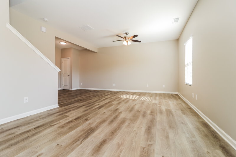 2,170/Mo, 129 Aberdeen Way Dallas, GA 30132 Living Room View