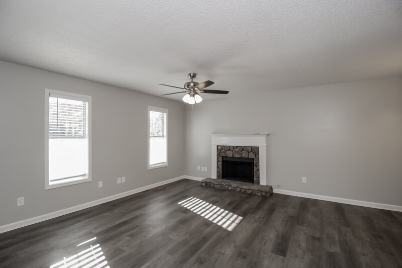 1,805/Mo, 434 Ivy Crest Dr Dallas, GA 30157 Living Room View 2