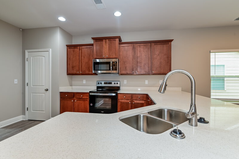2,070/Mo, 5084 Summerview Ln Morrow, GA 30260 Kitchen View 2