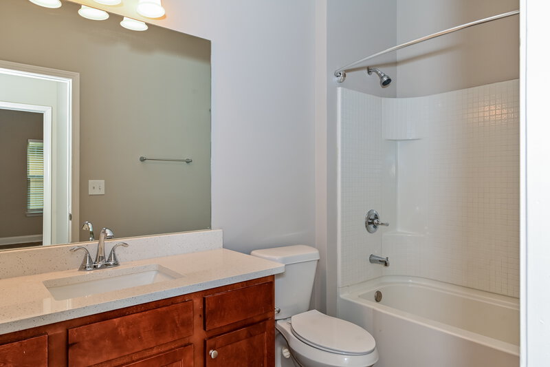 2,070/Mo, 5084 Summerview Ln Morrow, GA 30260 Bathroom View