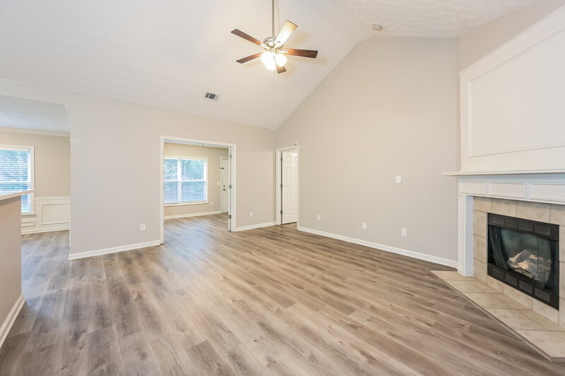 1,995/Mo, 3116 Baywood Ct Conyers, GA 30013 Living Room View 2