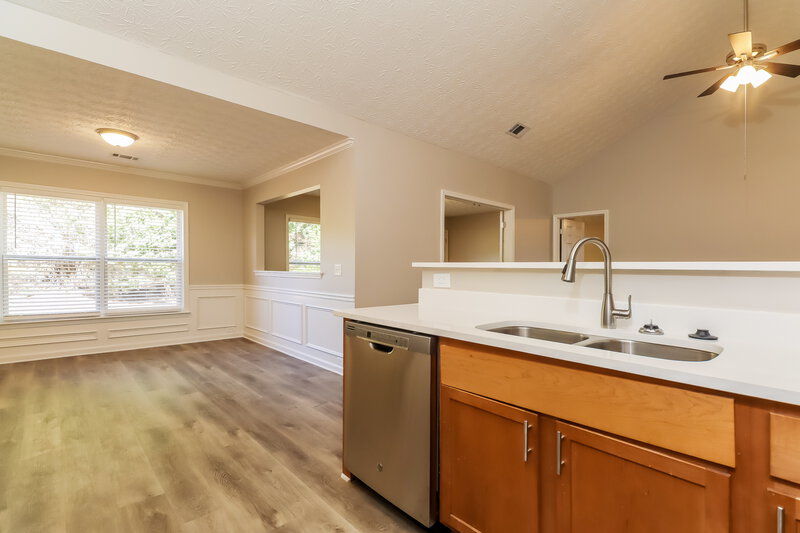 2,970/Mo, 3116 Baywood Ct Conyers, GA 30013 Kitchen View 2