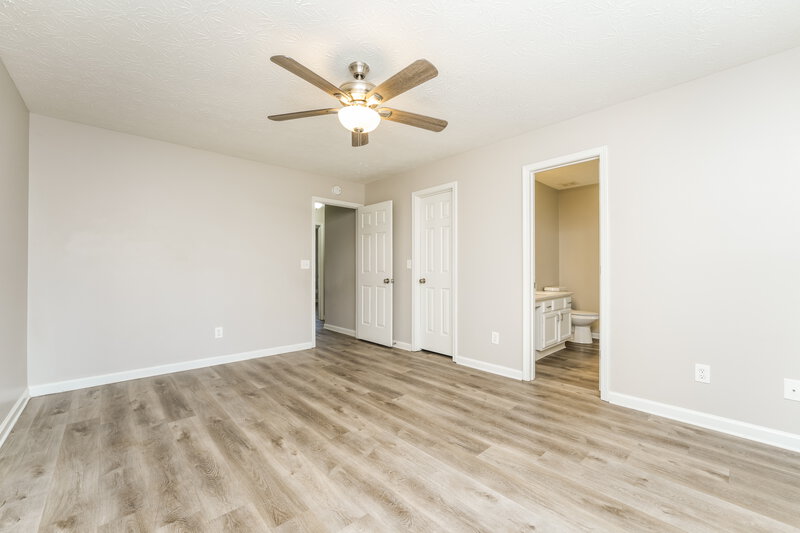 1,900/Mo, 731 Sugar Oak Ln Lawrenceville, GA 30043 Main Bedroom View 2