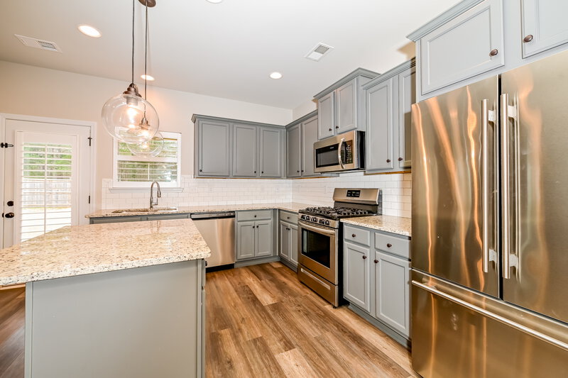 2,750/Mo, 272 Villa Grande Dr Locust Grove, GA 30248 Kitchen View 2