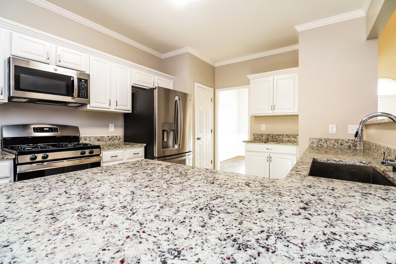 2,085/Mo, 428 Eglington Trl Locust Grove, GA 30248 Kitchen View