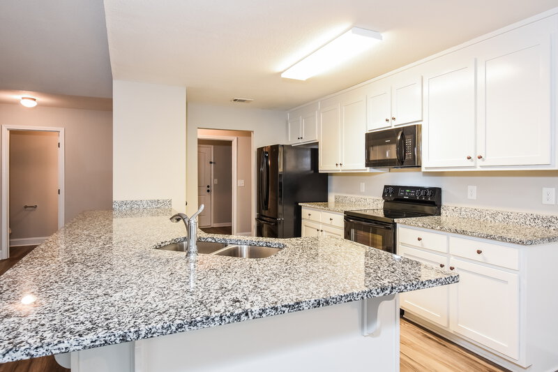 2,125/Mo, 222 Heartland Cir Winder, GA 30680 Kitchen View 2