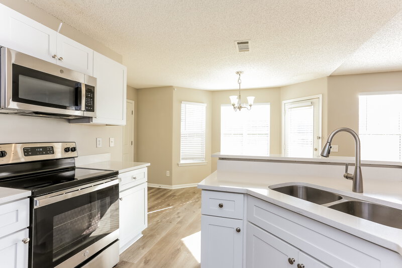 2,025/Mo, 259 Natchez Cir Winder, GA 30680 Kitchen View 2