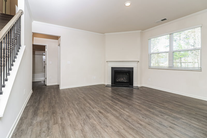 2,790/Mo, 101 Shadow Glen Dr Fairburn, GA 30213 Living Room View 2