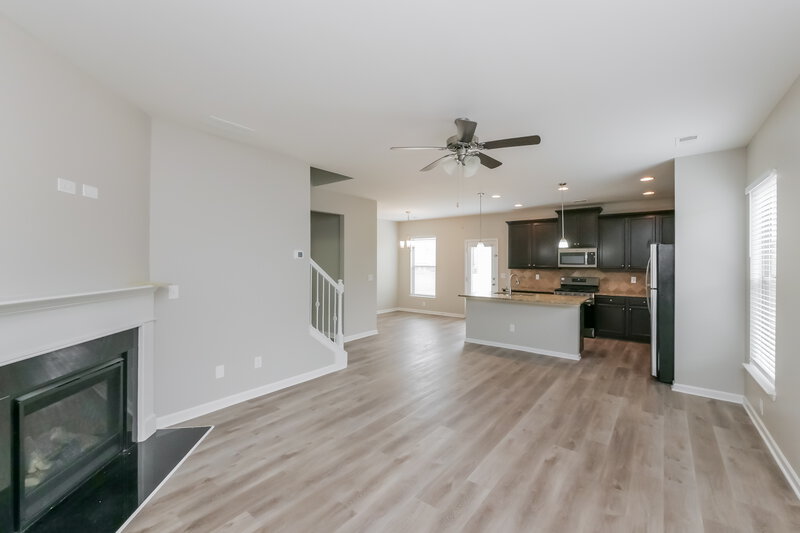 2,075/Mo, 2913 Warwick Ct McDonough, GA 30253 Living Room View