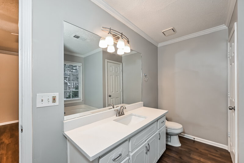2,335/Mo, 2035 Castle Royale Dr Lawrenceville, GA 30043 Bathroom View