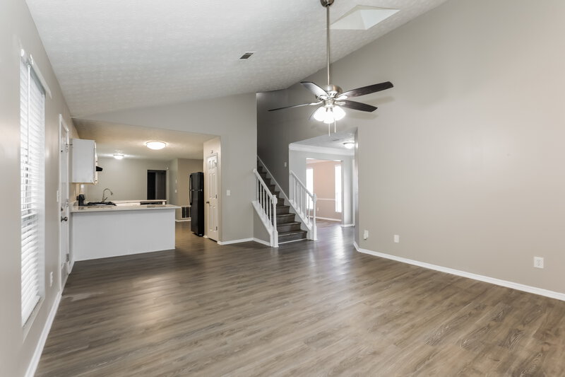 1,905/Mo, 555 Thomas Downs Way Jonesboro, GA 30238 Living Room View