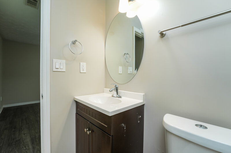 1,765/Mo, 2981 Landmark Dr SE Conyers, GA 30094 Main Bathroom View 2