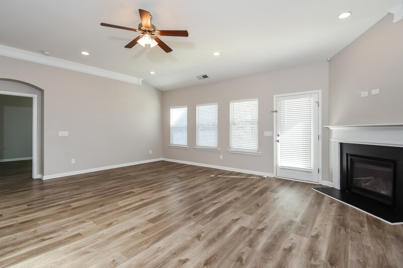 2,060/Mo, 366 Boulder Run Hiram, GA 30141 Living Room View 2