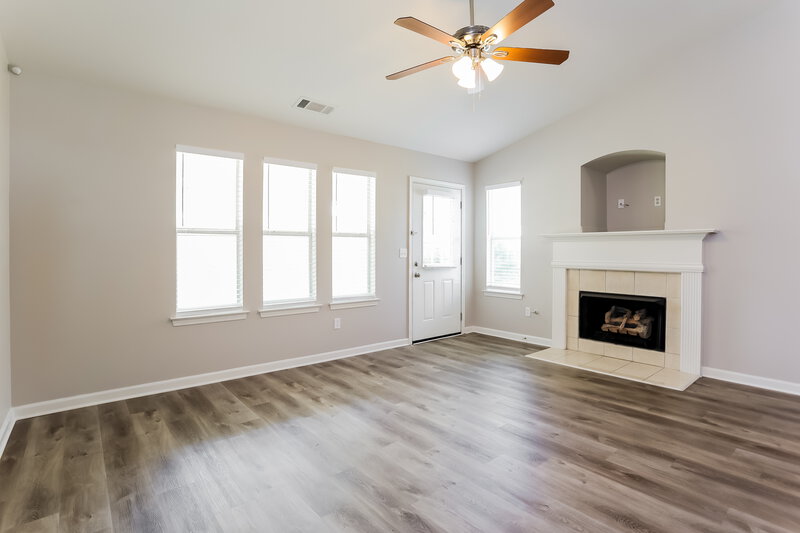 3,210/Mo, 51 Camden Way Fairburn, GA 30213 Living Room View