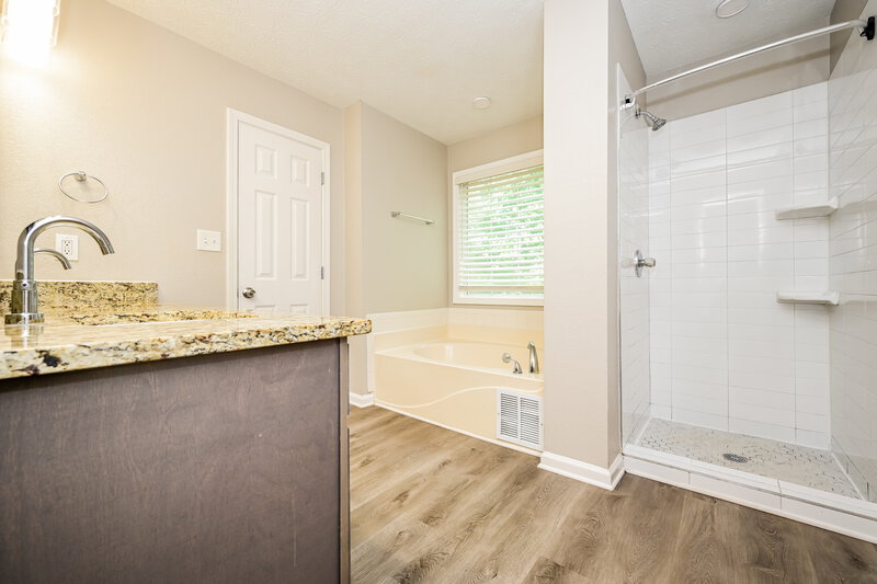 2,525/Mo, 436 Cannonball Court Stockbridge, GA 30281 Main Bathroom View 2