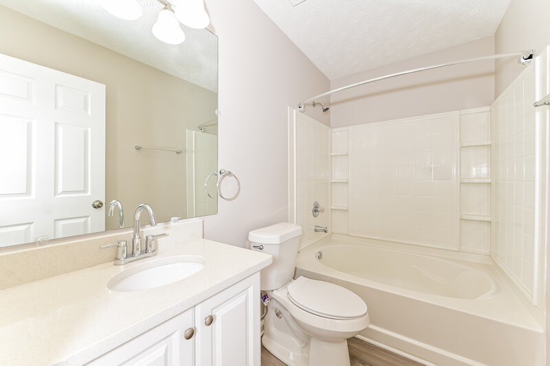2,340/Mo, 3087 Red Oak Trl Decatur, GA 30034 Bathroom View