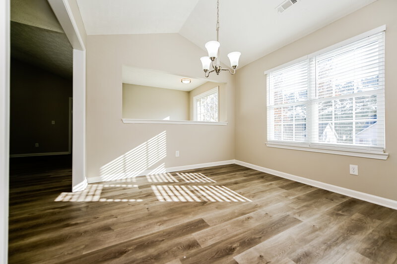 2,535/Mo, 11712 Spring Lake Way Fayetteville, GA 30215 Dining Room View