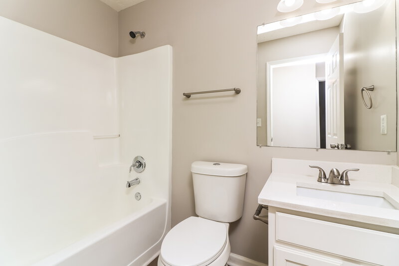 2,080/Mo, 204 Remington Place Dr Dallas, GA 30157 Bathroom View