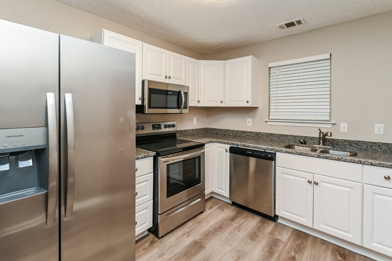 2,035/Mo, 180 S Barbara Ln Austell, GA 30168 Kitchen View