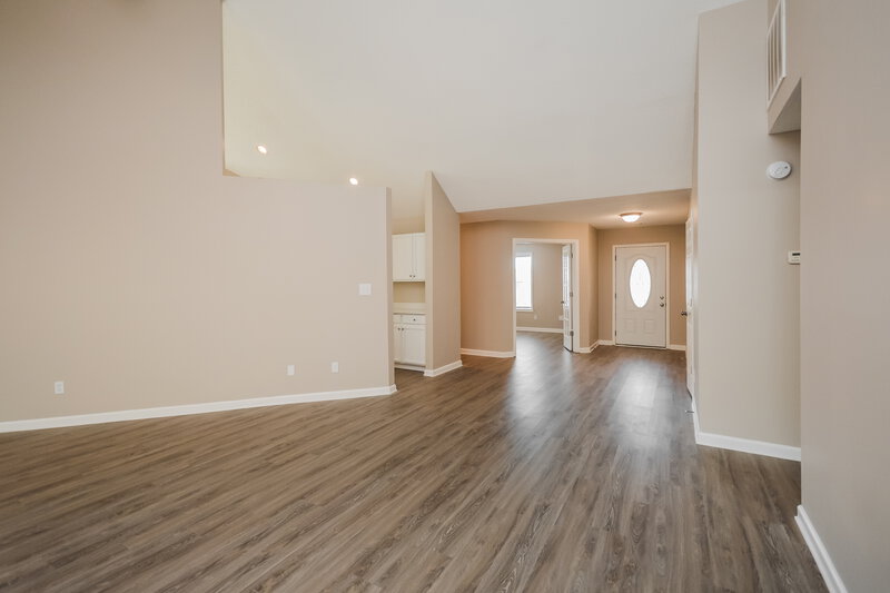 2,670/Mo, 189 Eagle Way Stockbridge, GA 30281 Living Room View 2