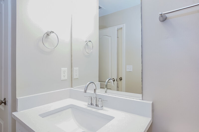 1,915/Mo, 660 Amberwood Drive Villa Rica, GA 30180 Bathroom View